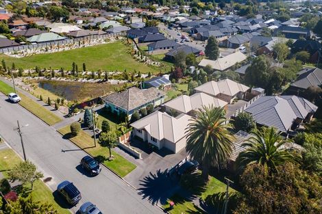 Photo of property in 3/28 Englefield Road, Belfast, Christchurch, 8051