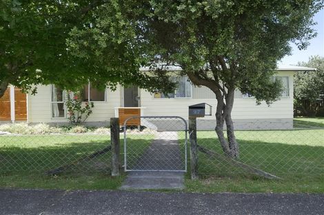 Photo of property in 27 Shearwater Street, One Tree Point, 0118