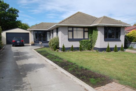 Photo of property in 23 Barclay Place, Burwood, Christchurch, 8061