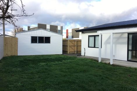 Photo of property in 2/141 Peverel Street, Riccarton, Christchurch, 8041