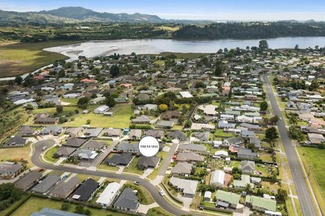 Photo of property in 8 Eastbank Drive, Katikati, 3129