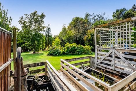 Photo of property in 100 Conway Road, Eltham, 4322