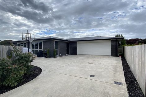 Photo of property in 3 Nukuroa Close, Waitara, 4320