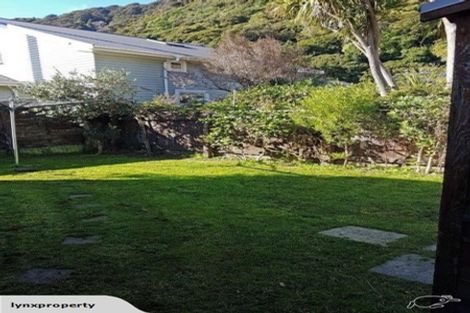 Photo of property in 379 Muritai Road, Eastbourne, Lower Hutt, 5013