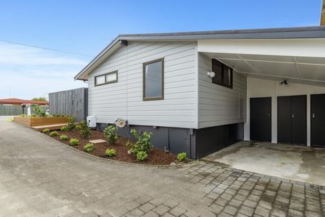 Photo of property in 32 Golf Road, Mount Maunganui, 3116