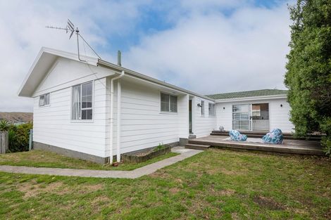 Photo of property in 5 Montserrat Place, Grenada Village, Wellington, 6037