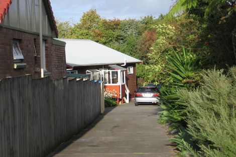 Photo of property in 2/163 Te Atatu Road, Te Atatu South, Auckland, 0610