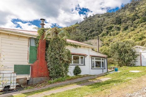 Photo of property in 35 Torea Street, Granity, 7823