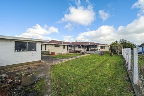 Photo of property in 73 Fergusson Street, Woodville, 4920
