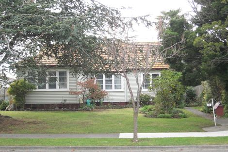 Photo of property in 8 Russell Road, Marewa, Napier, 4110