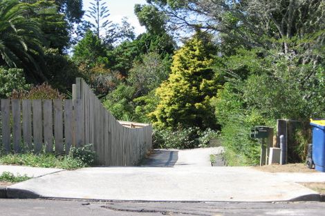 Photo of property in 5 Titchener Street, New Lynn, Auckland, 0600