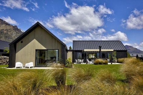 Photo of property in 1 Chimney Lane, Jacks Point, Queenstown, 9371