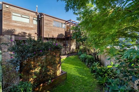 Photo of property in 4/11 Faulkner Road, Northcote Point, Auckland, 0627