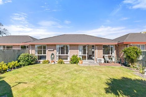 Photo of property in 2/98 Domain Terrace, Spreydon, Christchurch, 8024