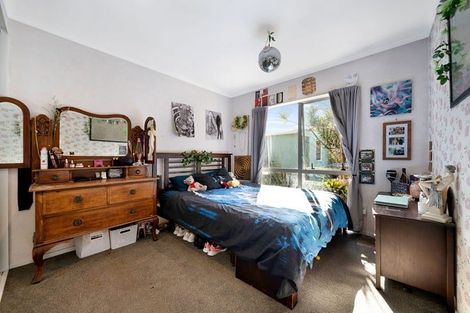 Photo of property in 4 Glenarden Way, Ranui, Auckland, 0612