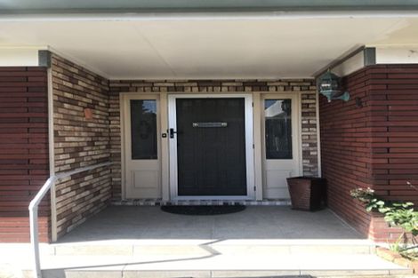 Photo of property in 6 Birdie Place, Red Beach, 0932