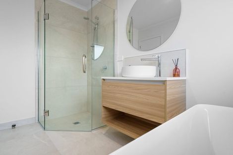 Photo of property in 2 Keri Rua Road, Leamington, 3495