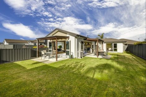 Photo of property in 10 Ohau Place, Poraiti, Napier, 4112