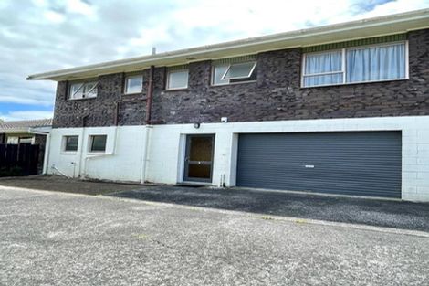Photo of property in 3/8 Koromiko Street, New Lynn, Auckland, 0600