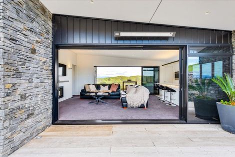 Photo of property in 17 Te Roera Drive, Taradale, Napier, 4112