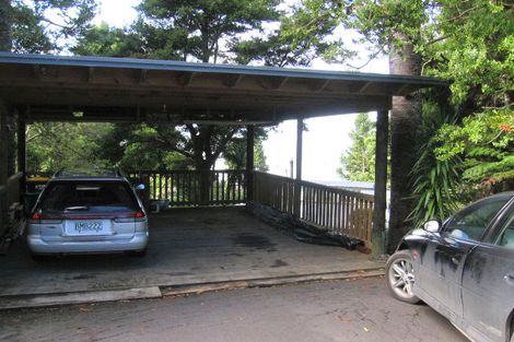 Photo of property in 40a Kauri Point Road, Laingholm, Auckland, 0604