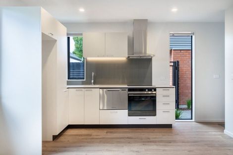 Photo of property in 2/60 Grafton Street, Waltham, Christchurch, 8011