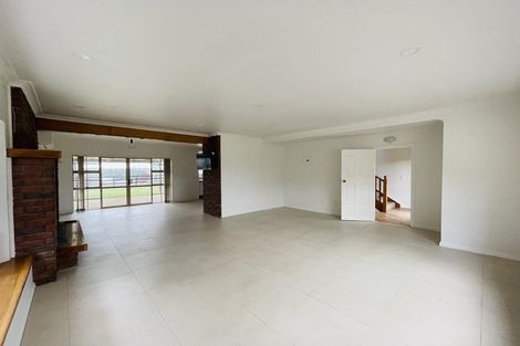 Photo of property in 11 Bream Revel Way, Karaka, Papakura, 2580