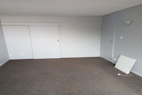 Photo of property in Beresford Apartments, 5/118 Russell Terrace, Berhampore, Wellington, 6023