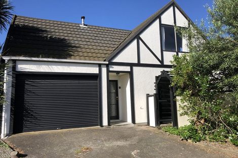 Photo of property in 30 Dorset Crescent, Hokowhitu, Palmerston North, 4410