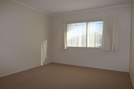 Photo of property in 69 Guildford Drive, Paraparaumu, 5032