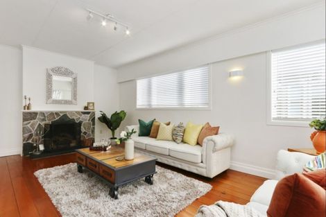 Photo of property in 100 Burnley Terrace, Sandringham, Auckland, 1025