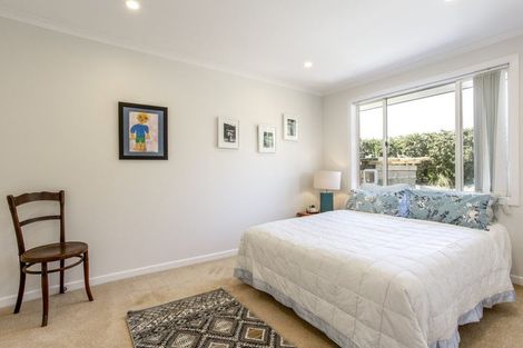 Photo of property in 2247 South Head Road, South Head, Helensville, 0874