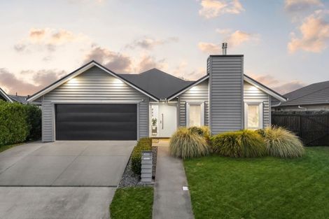Photo of property in 8 Richards Street, Cambridge, 3434