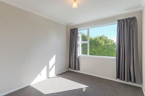 Photo of property in 4 Karaka Street, Inglewood, 4330