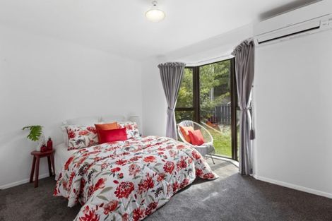 Photo of property in 3 Gribble Grove, Stokes Valley, Lower Hutt, 5019