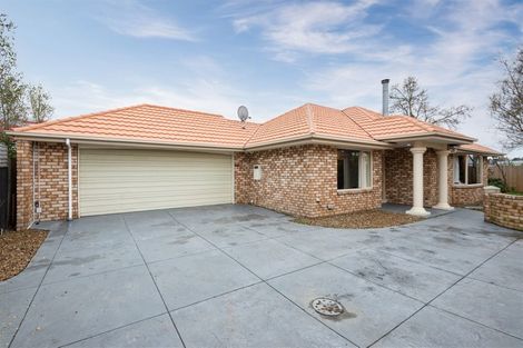 Photo of property in 225b Travis Road, New Brighton, Christchurch, 8083