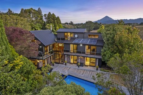 Photo of property in 12 Ridgewood Drive, Ridgewood, New Plymouth, 4371