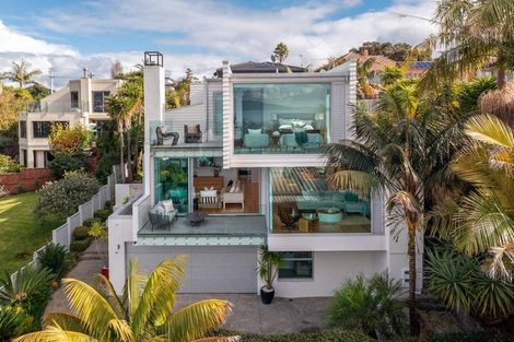 Photo of property in 49 Parr Terrace, Castor Bay, Auckland, 0620