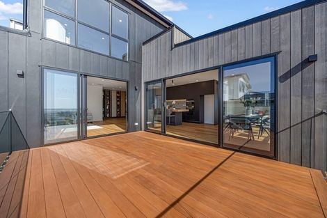Photo of property in 9 Michael Richard Place, East Tamaki Heights, Auckland, 2016