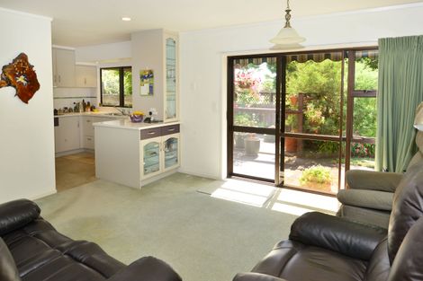Photo of property in 48 Maygrove Drive, Orewa, 0931