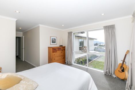 Photo of property in 7 Waikowhai Place, Raglan, 3225