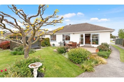 Photo of property in 15 Hillary Crescent, Upper Riccarton, Christchurch, 8041