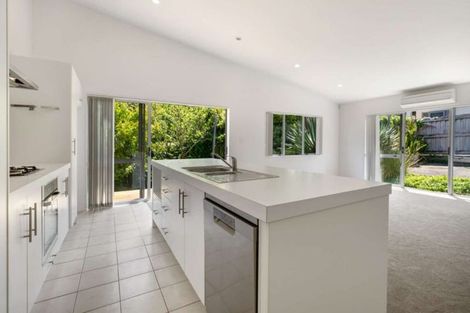 Photo of property in 23 Carento Way, Stanmore Bay, Whangaparaoa, 0932