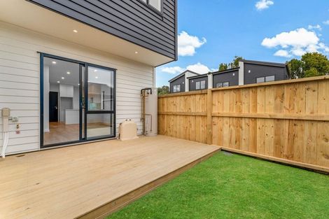 Photo of property in 5/1 Kahikatea Place, Ranui, Auckland, 0612