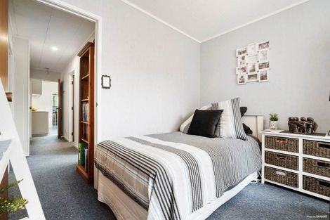 Photo of property in 221 Mahia Road, Wattle Downs, Auckland, 2103