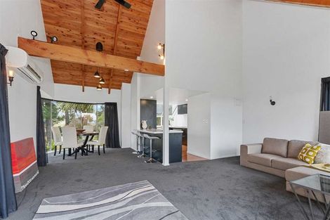 Photo of property in 200 Panorama Road, Clifton, Christchurch, 8081