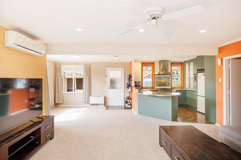 Photo of property in 18 Park Road, West End, Palmerston North, 4412