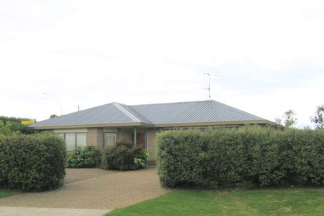 Photo of property in 1 Tinopai Drive, Omokoroa, 3114