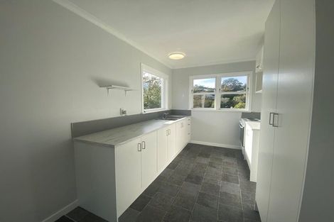 Photo of property in 179 Newlands Road, Newlands, Wellington, 6037