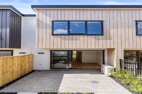 Photo of property in 1092c Great North Road, Point Chevalier, Auckland, 1022